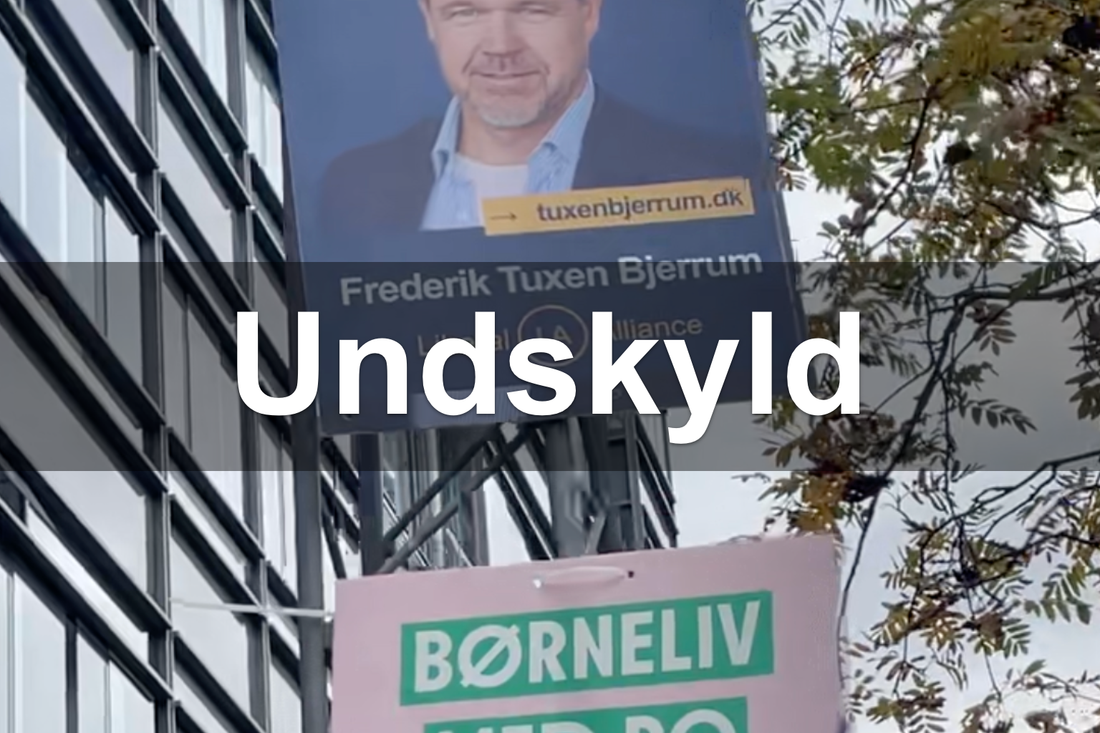 Billede af valgplakater som der undskyldes for til kommunal- og regionsvalget 2025